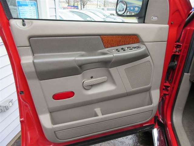 Dodge Ram Pickup 2500 2006 photo 22